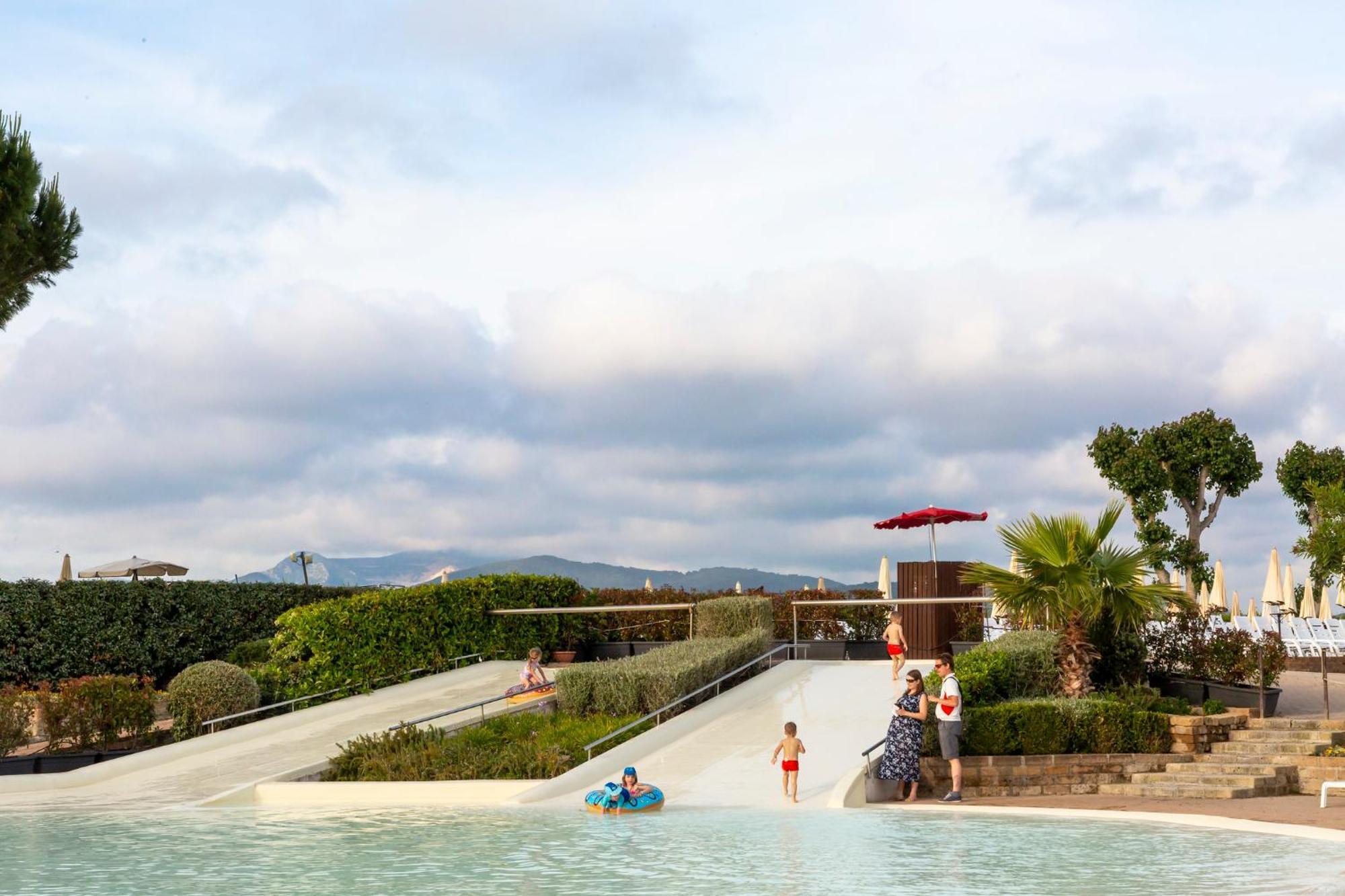 Park Albatros Village